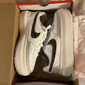 Womens shoes